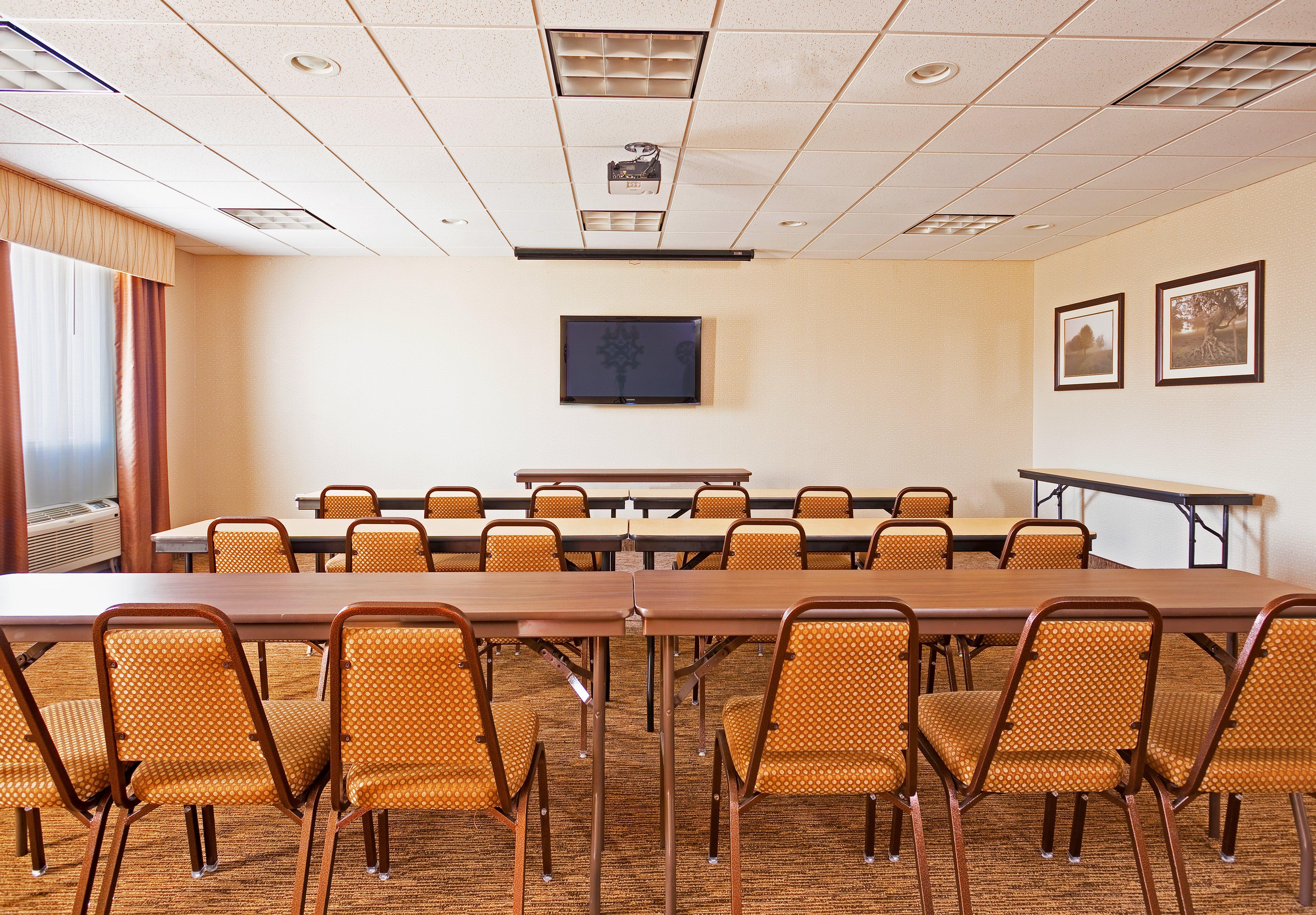 Holiday Inn Express Hotel & Suites Byram By Ihg Extérieur photo