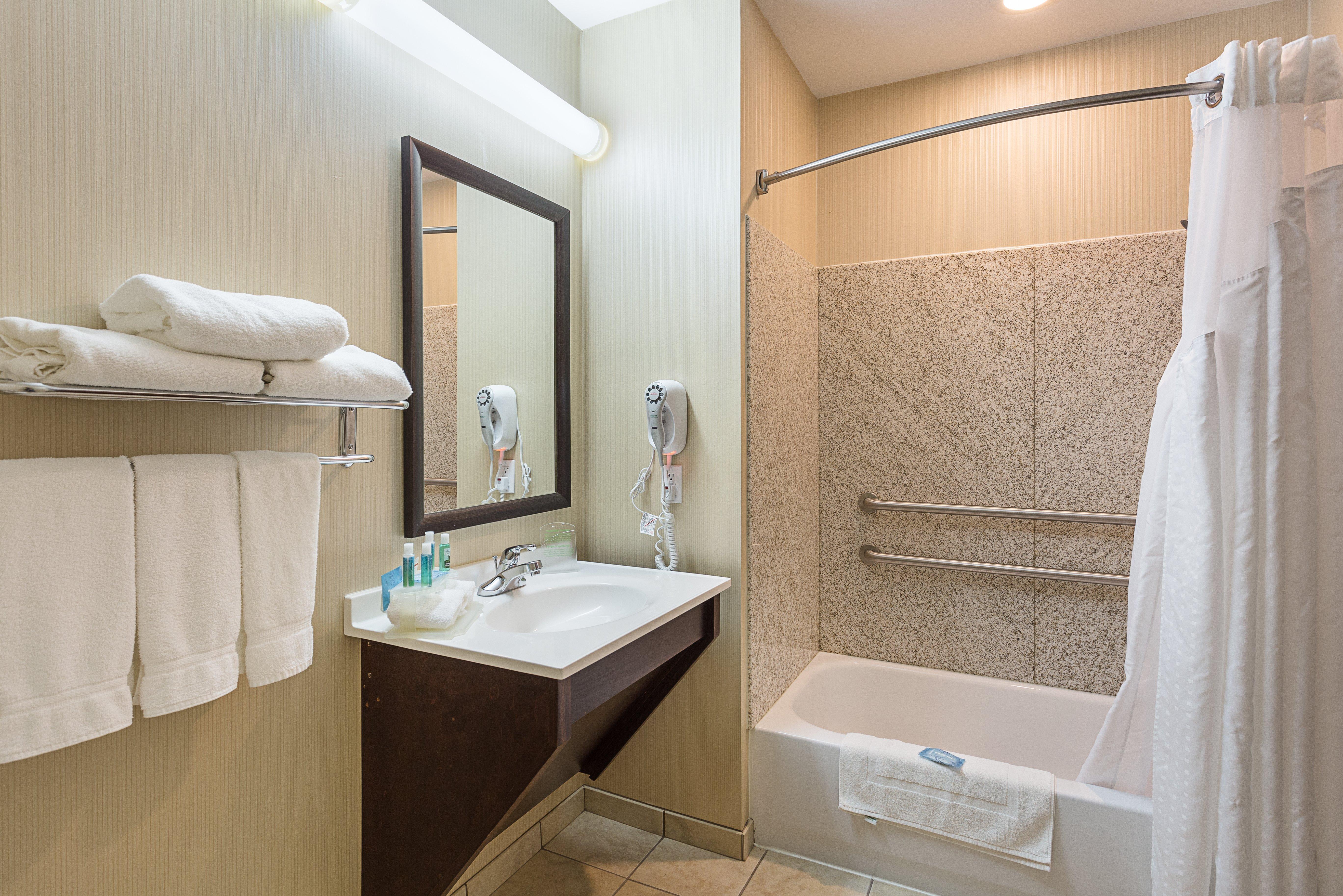 Holiday Inn Express Hotel & Suites Byram By Ihg Extérieur photo