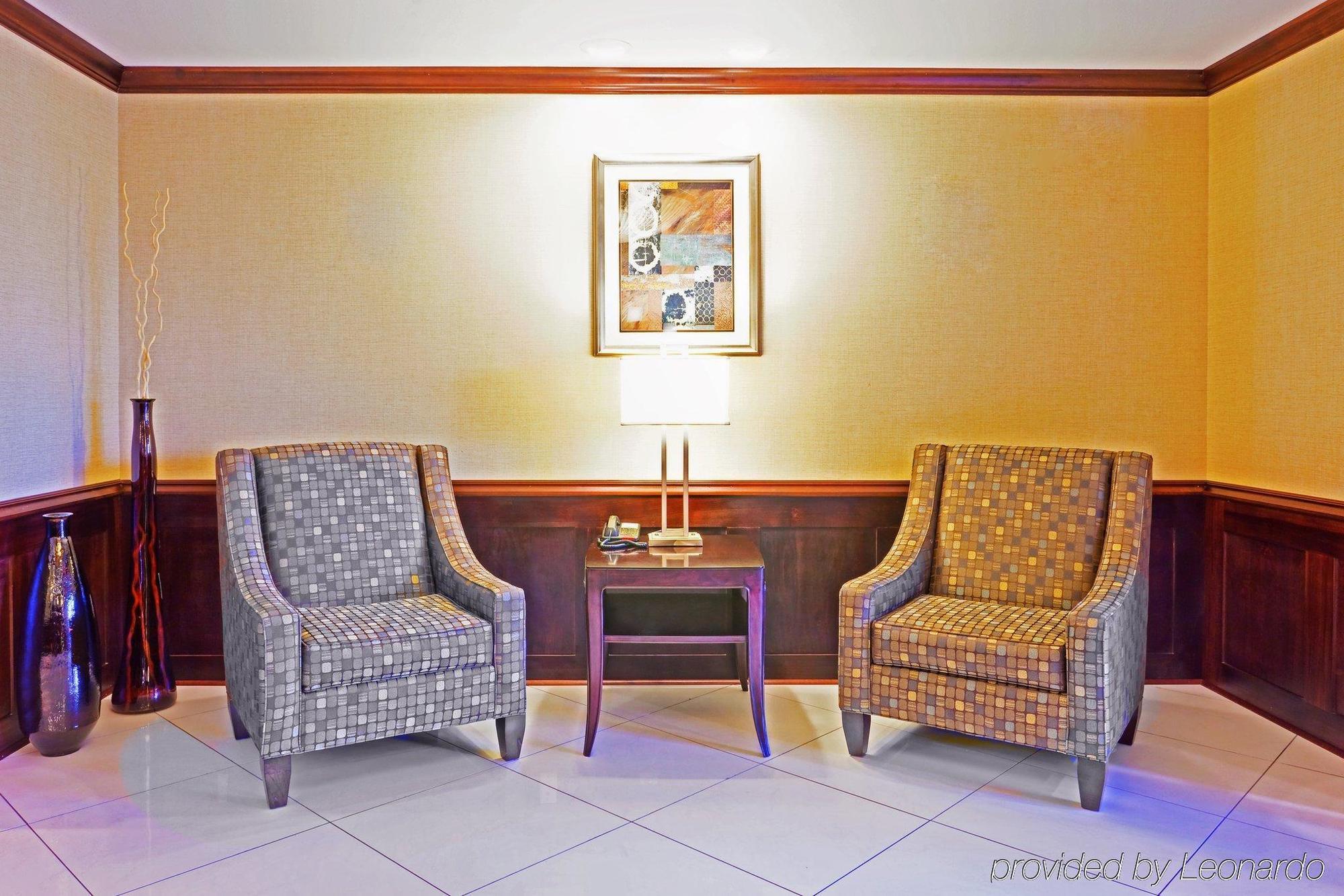 Holiday Inn Express Hotel & Suites Byram By Ihg Extérieur photo