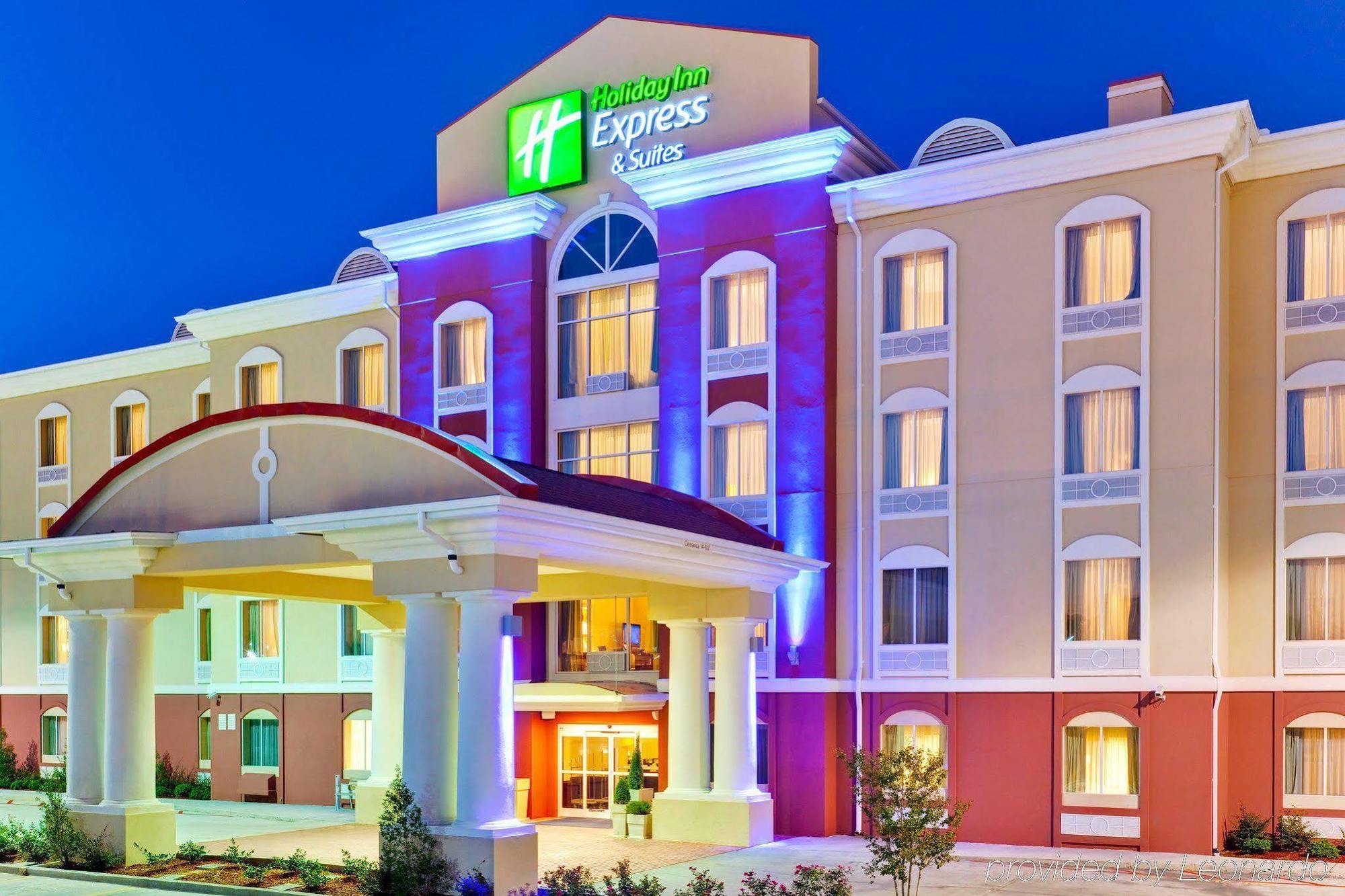 Holiday Inn Express Hotel & Suites Byram By Ihg Extérieur photo