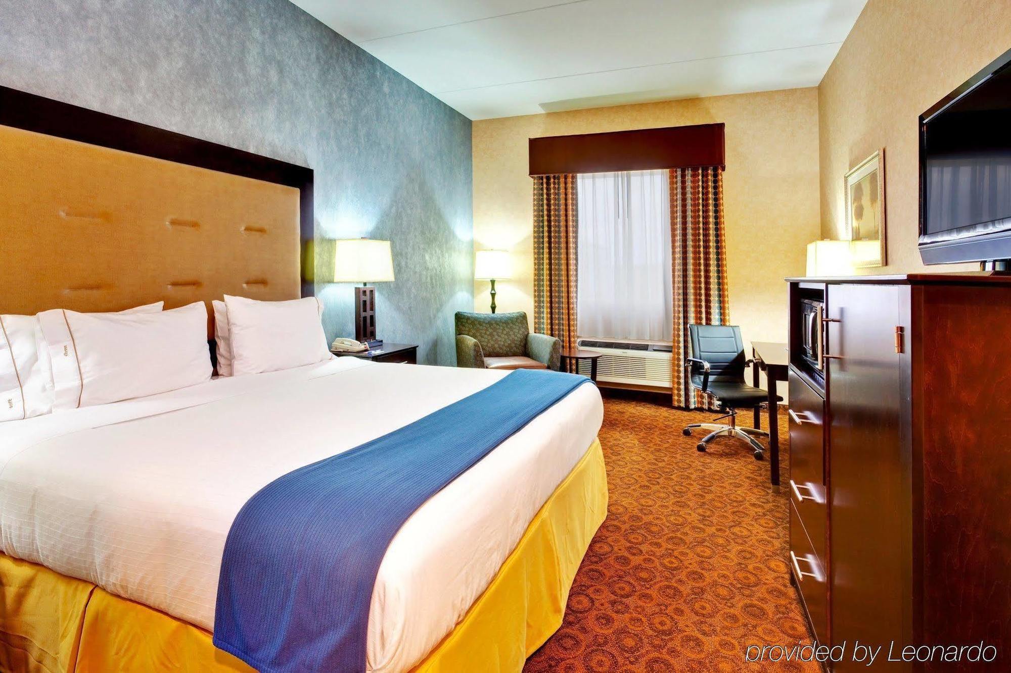 Holiday Inn Express Hotel & Suites Byram By Ihg Extérieur photo